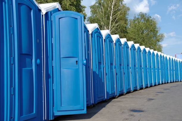 Best Portable restroom trailer rental  in Madison, IL
